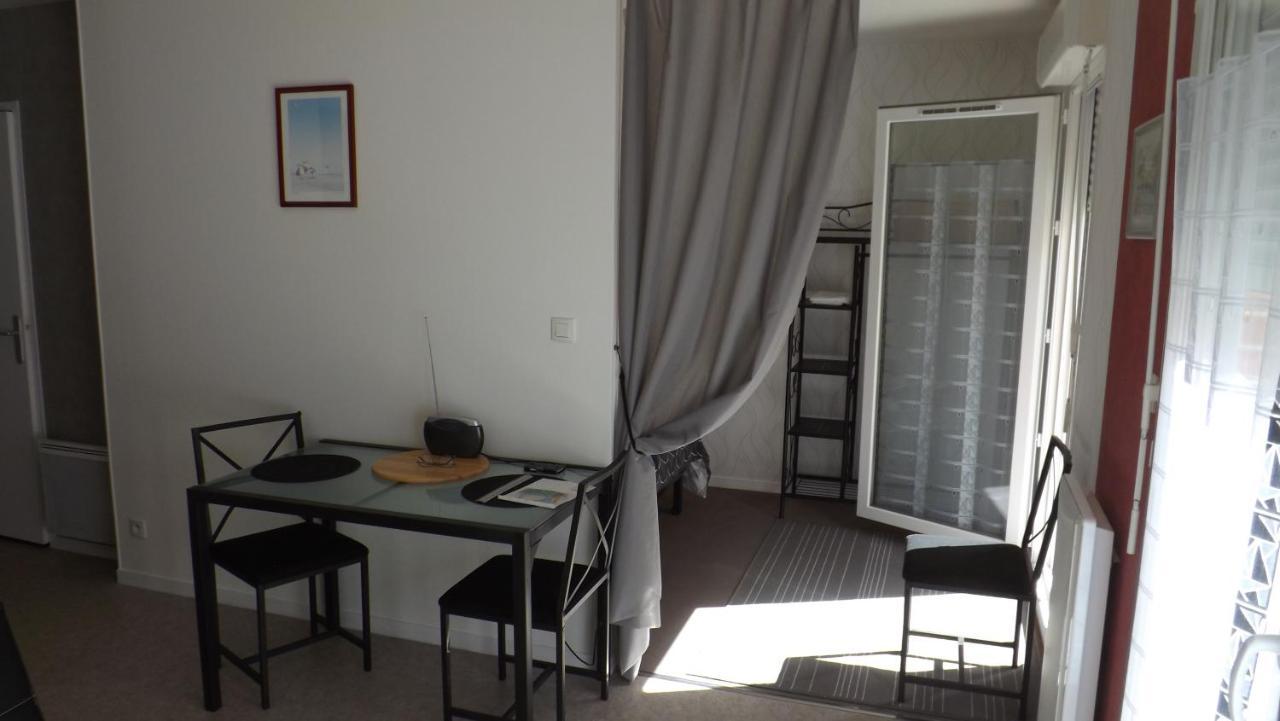Appartement T2 ,Parking Prive,Terrasse, 10 Mns A Pieds De La Cite Corsaire Et Ses Plages Сен Мало Екстериор снимка